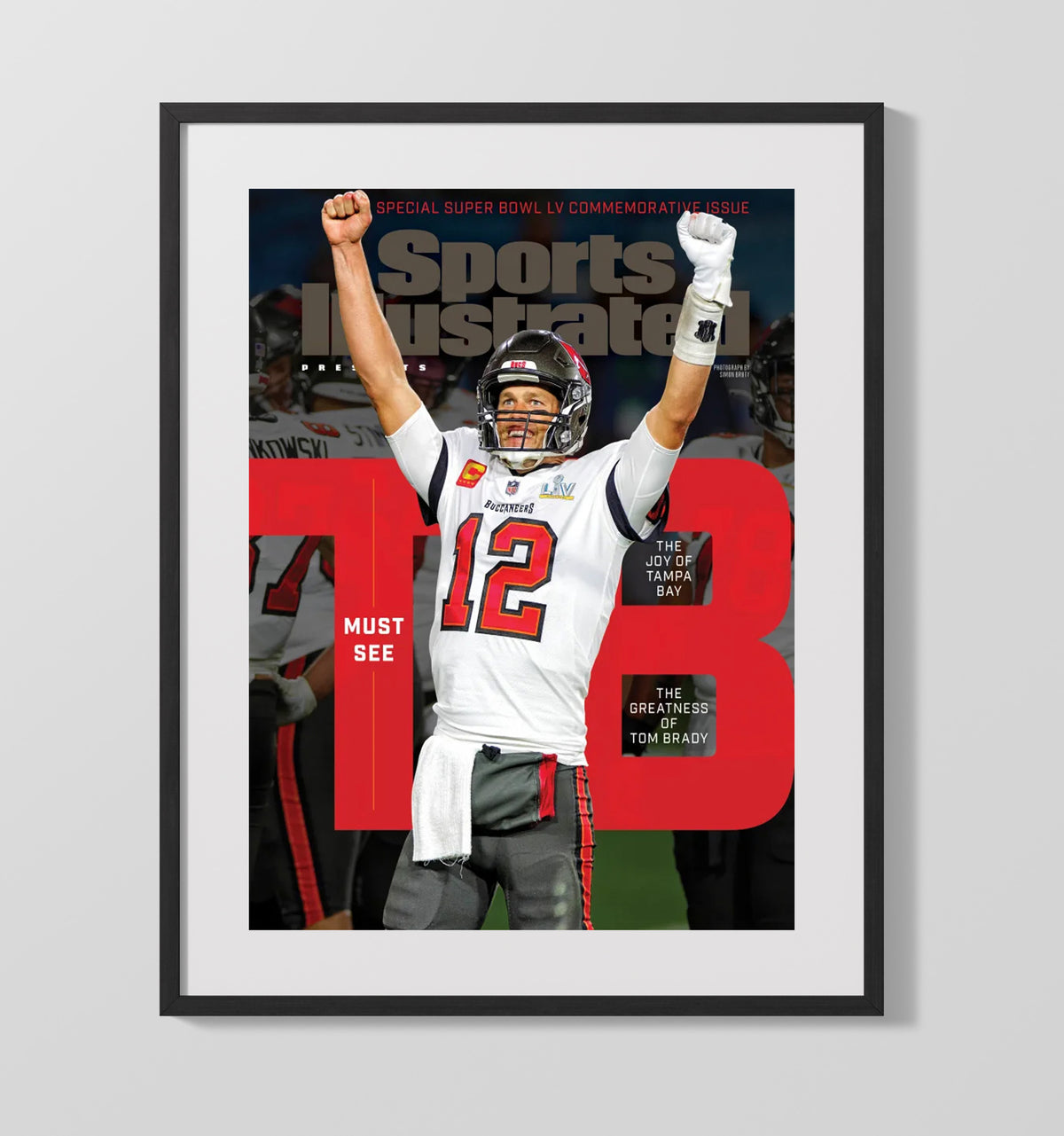 Tom Brady - Tampa football Super Bowl LV SI Cover Celebration 2021 football wall art 16x20 Gallery Frame