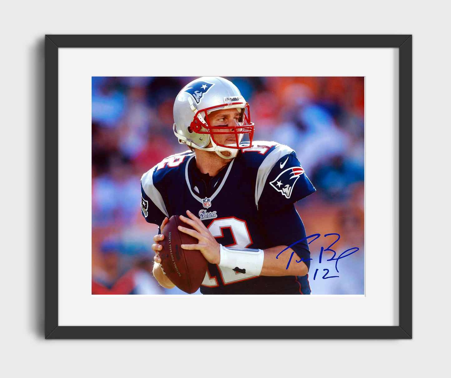 Tom Brady Patriots - QB Legend football wall art 16x20 Gallery Frame