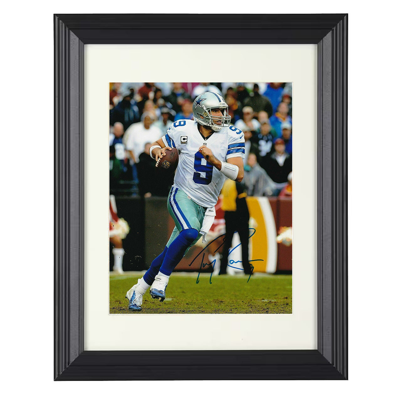 Tony Romo – Dallas QB Scramble Run – 8x10 black beveled framed football wall art