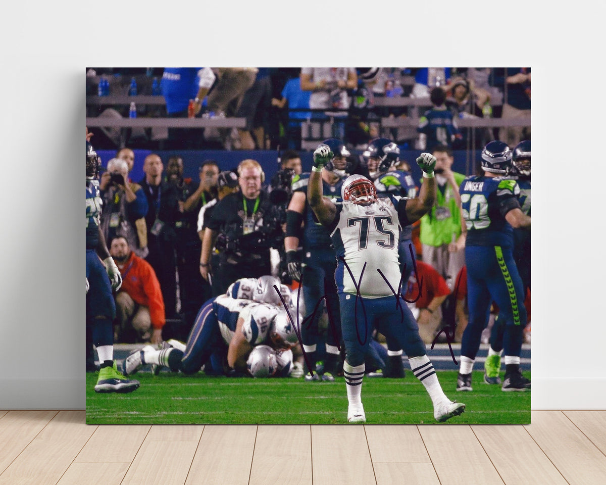 Vince Wilfork - New England Football Super Bowl Celebration Arms Raised 2015 football wall art 16x20 Unframed Print