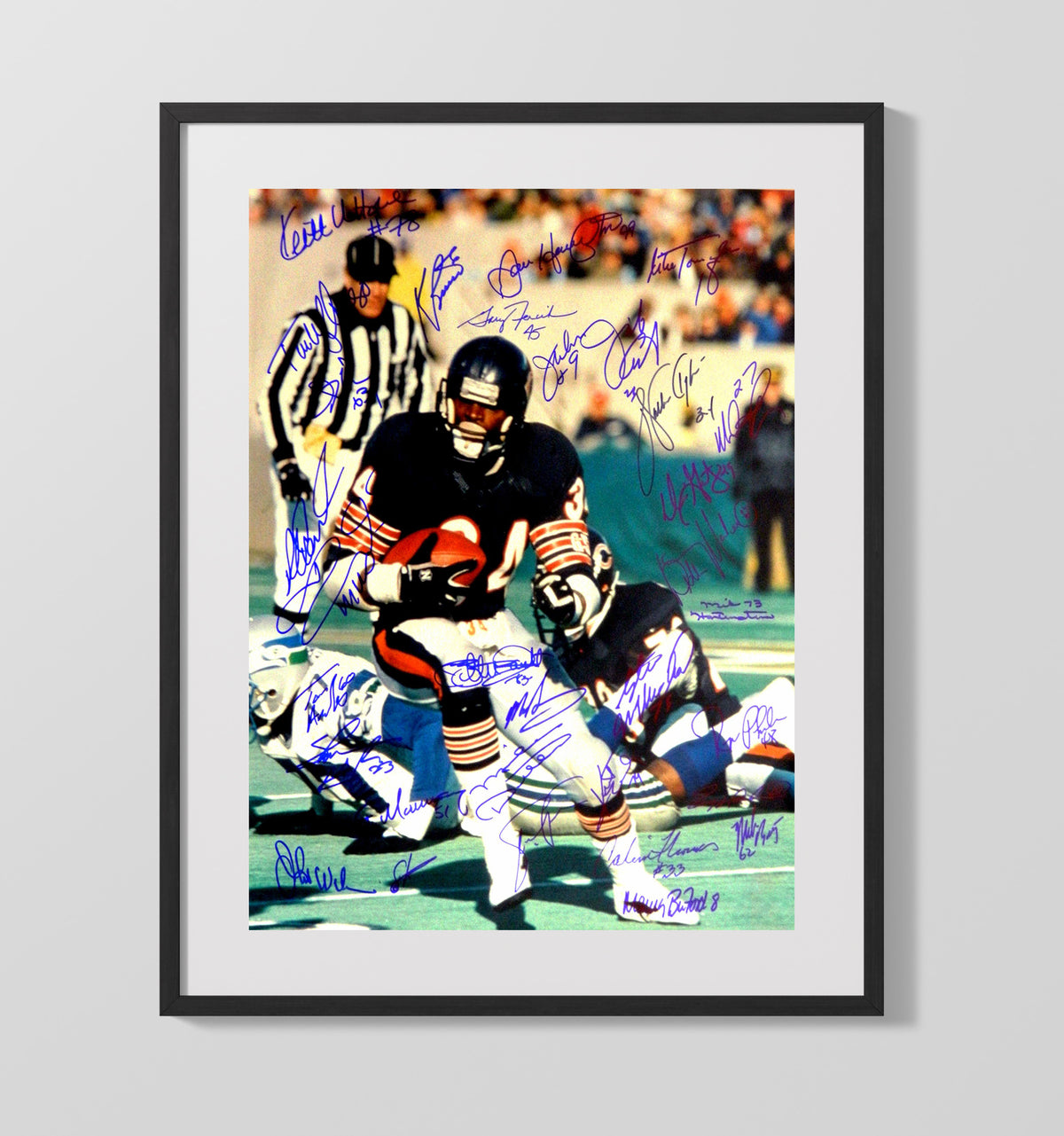 Walter Payton - Chicago football 1985 Championship Season Running Play football wall art 16x20 Gallery Frame