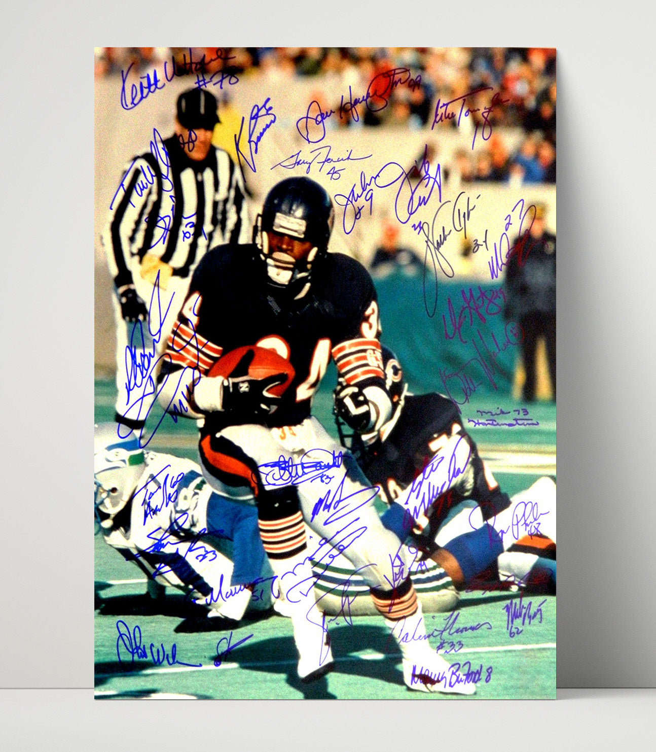 Walter Payton - Chicago football 1985 Championship Season Running Play football wall art 16x20 Unframed Print