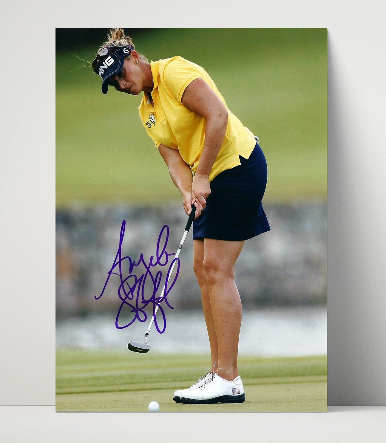 Angela Stanford - Focused Putt Golf Wall Art