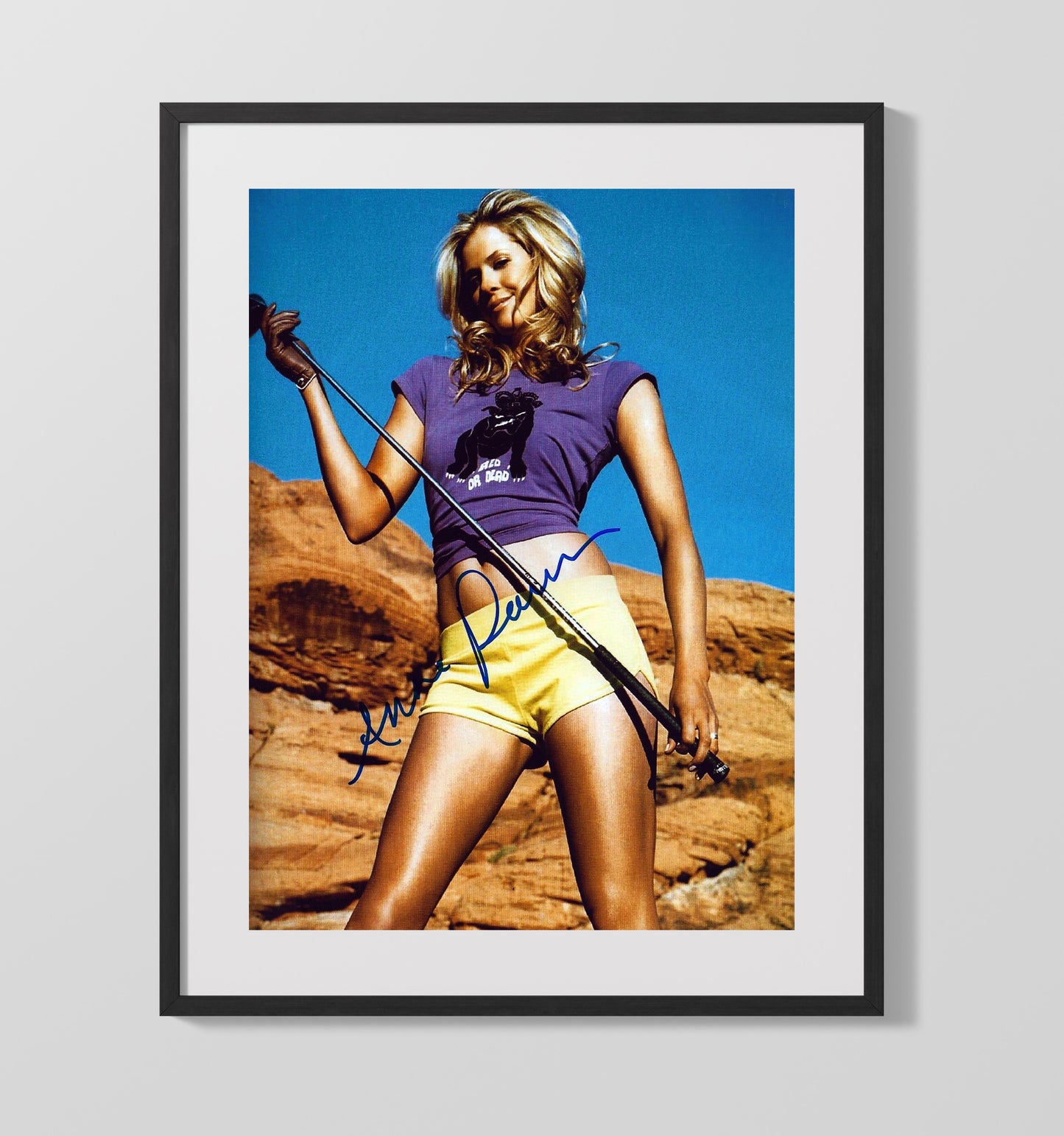 Anna Rawson - Desert Fairway Pose Golf Wall Art