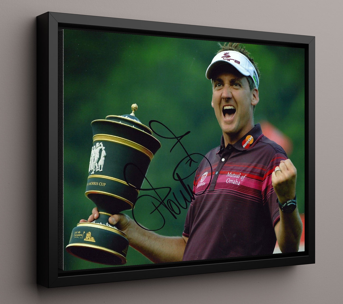 Ian Poulter - Championship Celebration golf wall art 16x20 Framed Canvas