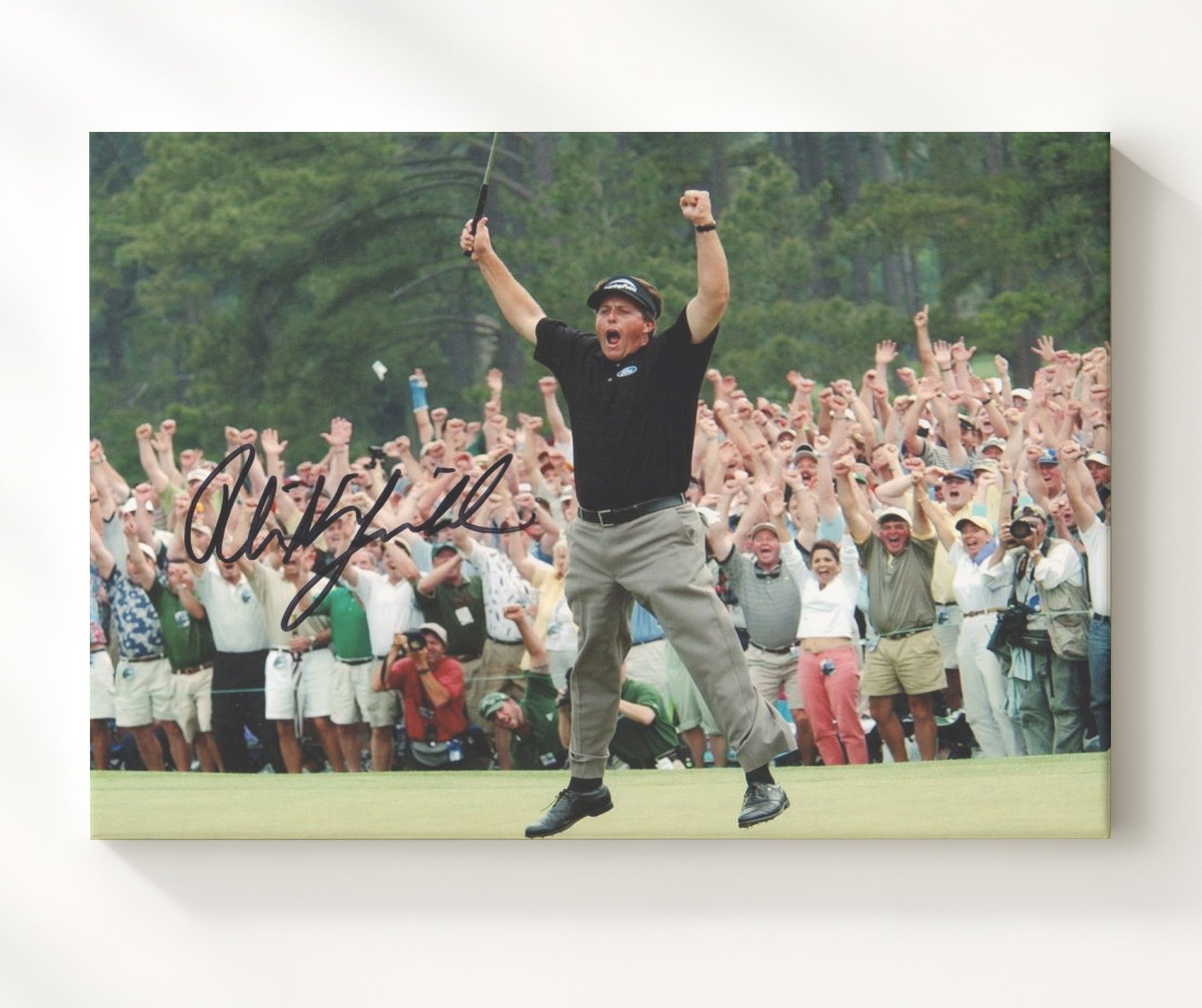 Phil Mickelson - Augusta Victory Leap 2004 golf wall art 20x24 Canvas