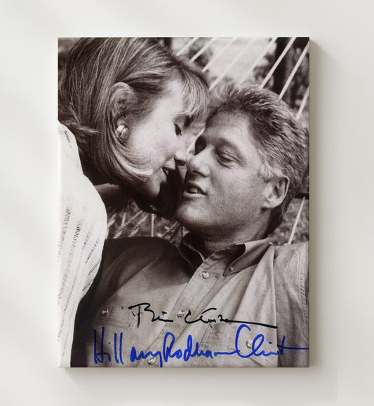 Bill Clinton and Hillary Clinton - Intimate Moment 8x10 Canvas history wall art