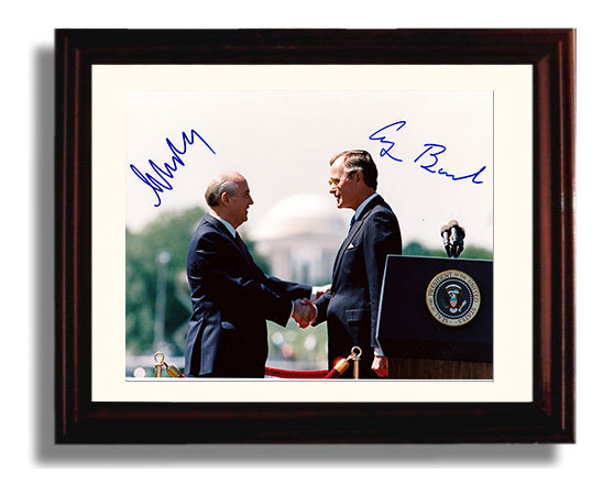 Historical - George H. W. Bush And Mikhail Gorbachev - Cold War Summit Handshake 1989 - Landscape History Wall Art