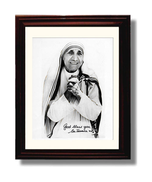 Historical - Mother Teresa - Smiling Portrait With Inscription History Wall Art