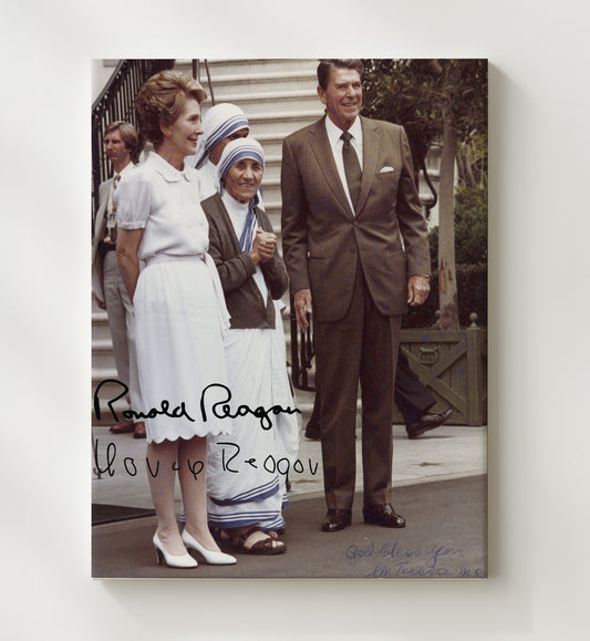 Mother Teresa with Ronald Reagan and Nancy Reagan - White House Visit 8x10 Canvas history wall art