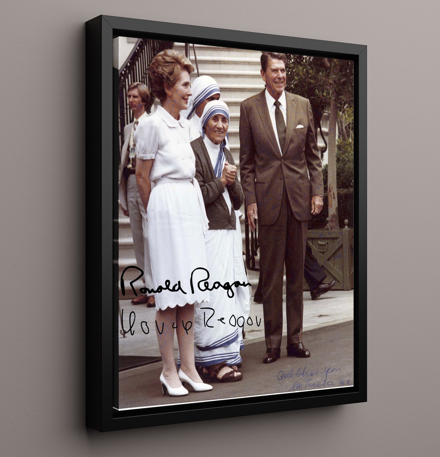 Historical - Mother Teresa With Ronald Reagan And Nancy Reagan - White House Visit Portrait History Wall Art