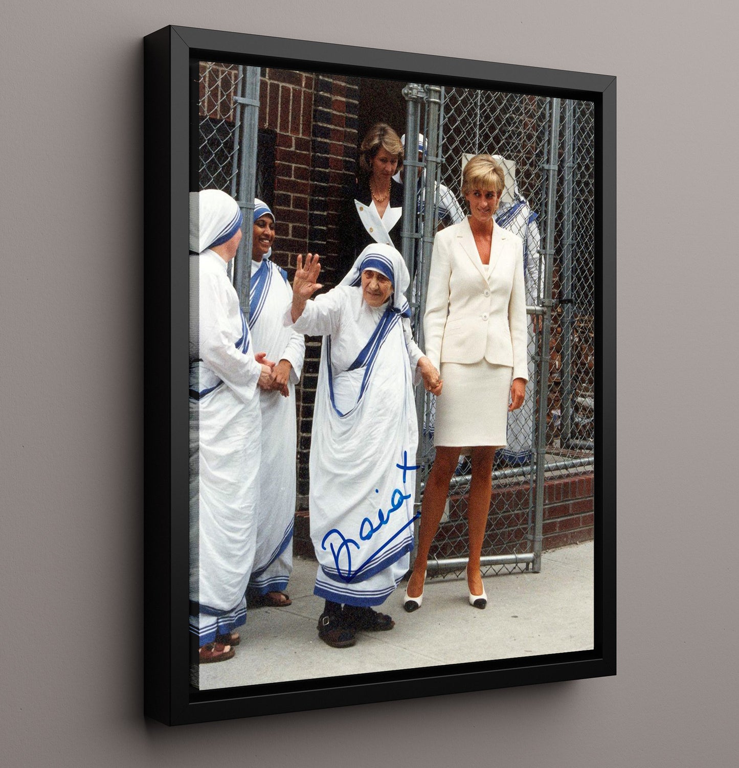 Historical - Princess Diana And Mother Teresa - Humanitarian Visit 1990S History Wall Art