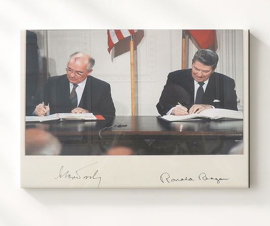 Ronald Reagan and Mikhail Gorbachev - Cold War Accord Signing 1987 8x10 Canvas history wall art
