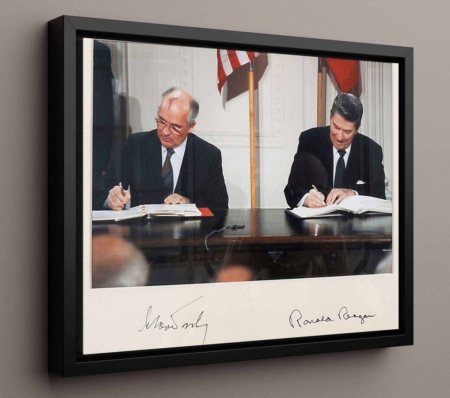 Historical - Ronald Reagan And Mikhail Gorbachev - Cold War Accord Signing 1987 - Landscape History Wall Art