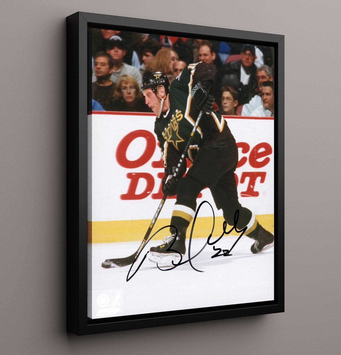 Brett Hull - Dallas Hockey Slap Shot Scoring Legend Hockey Wall Art - hockey wall art print