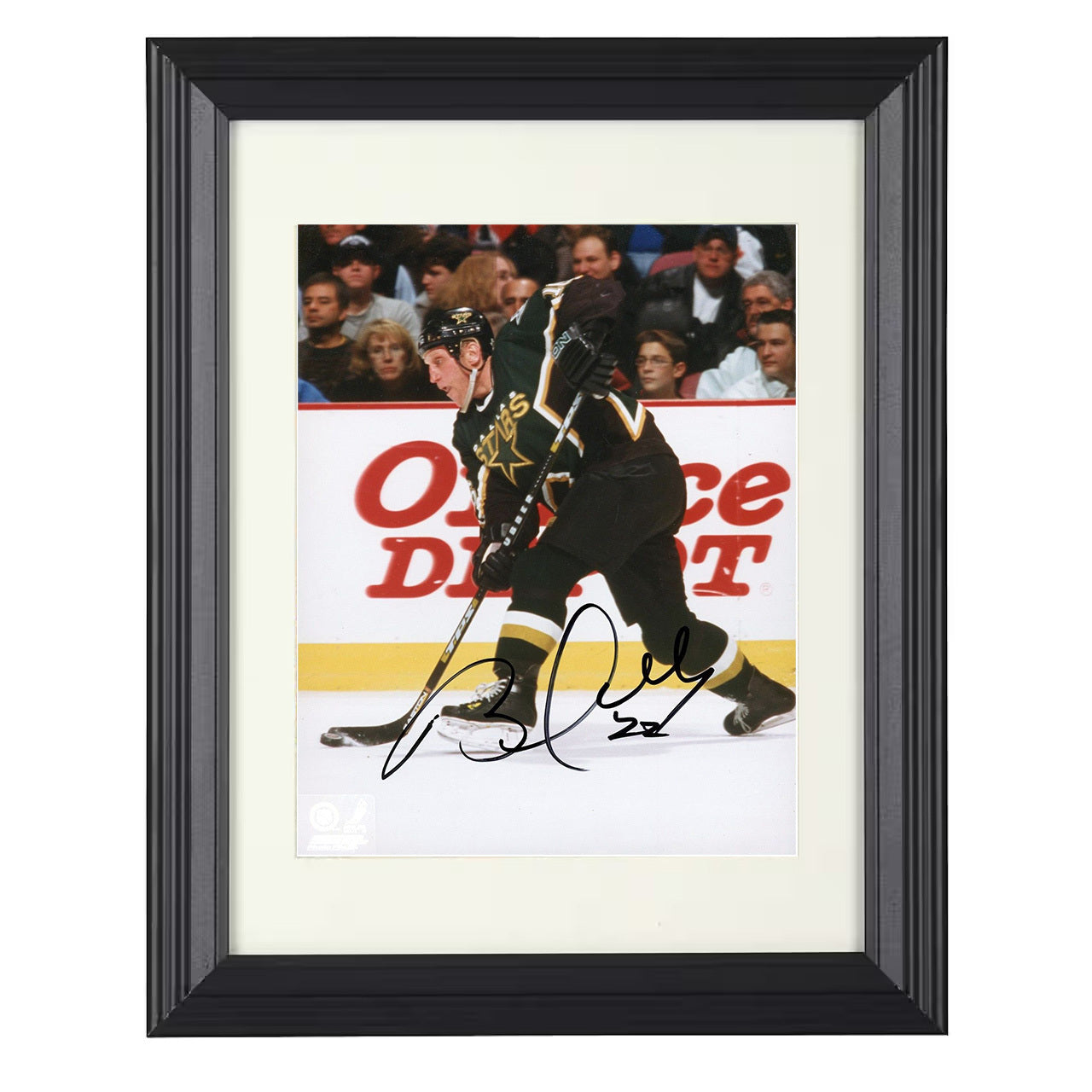 Brett Hull – Dallas Slap Shot Scoring Legend 8x10 matted black framed hockey wall art
