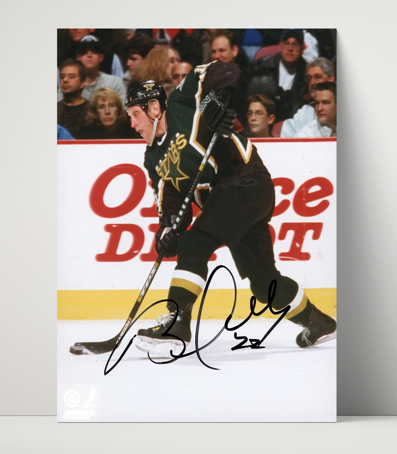 Brett Hull - Dallas Hockey Slap Shot Scoring Legend Hockey Wall Art - hockey wall art print