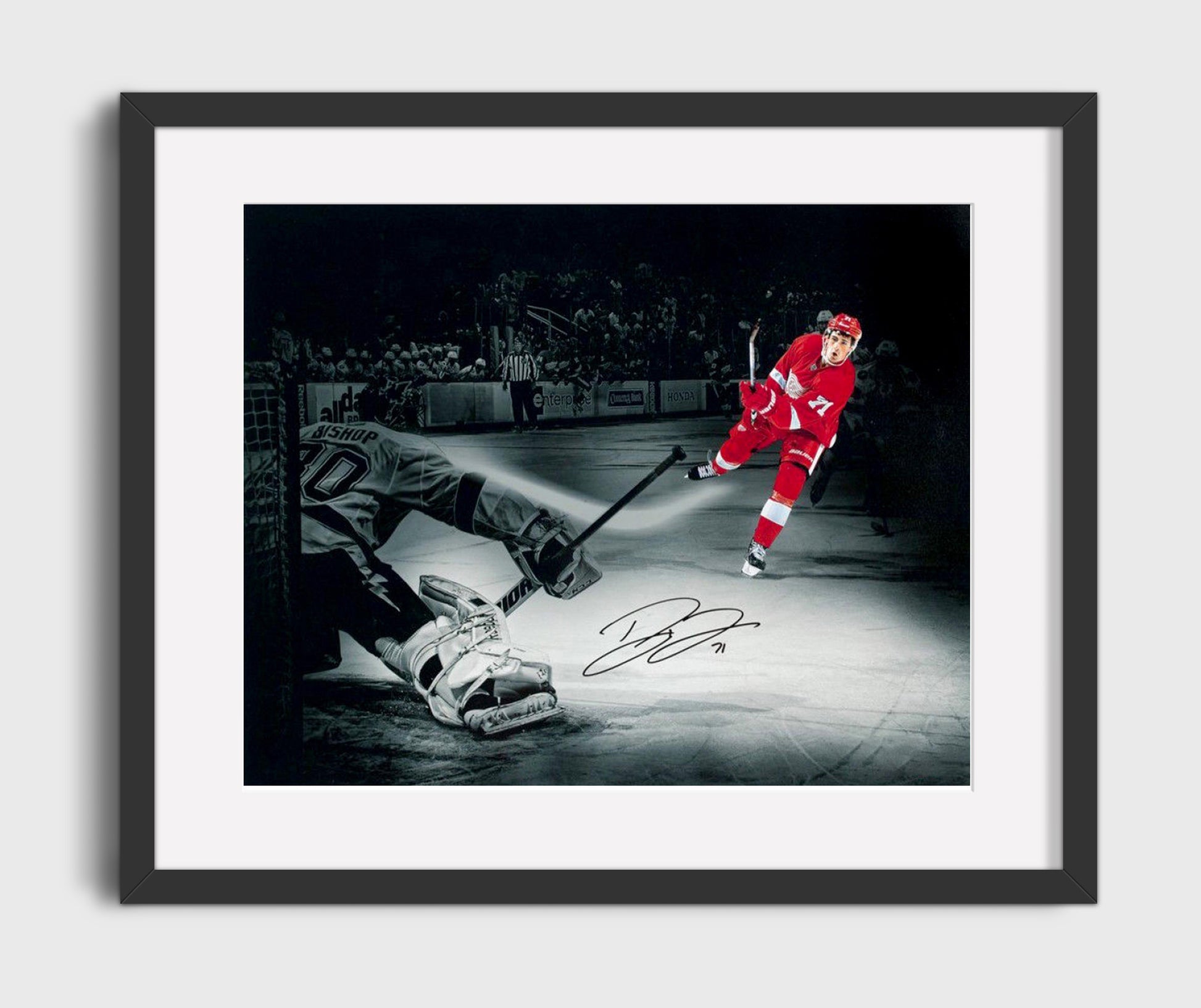 Dylan Larkin - Detroit Hockey Skating Action Hockey Wall Art - hockey wall art print