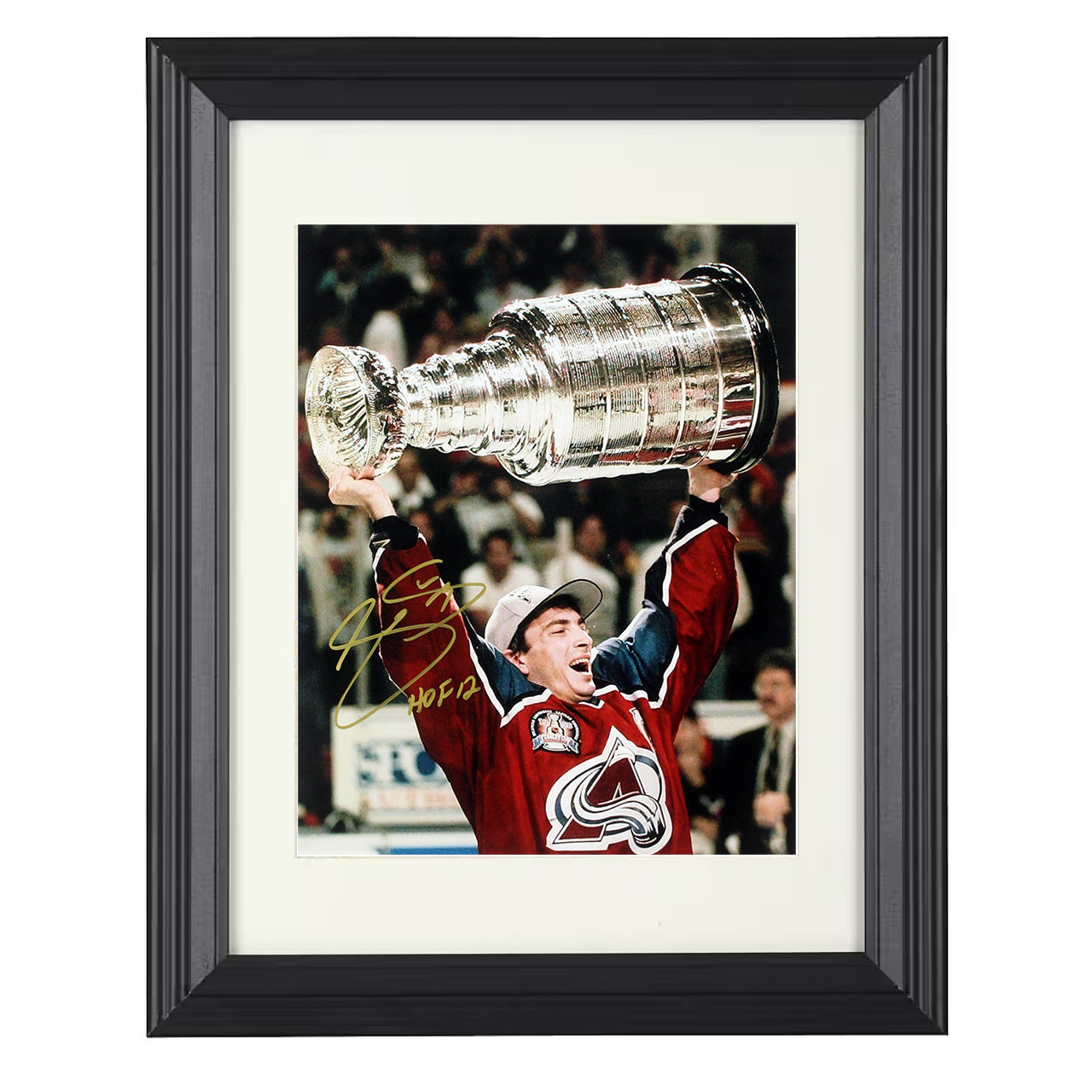 Joe Sakic – Colorado Stanley Cup Captain Clutch 2001 8x10 matted black framed hockey wall art