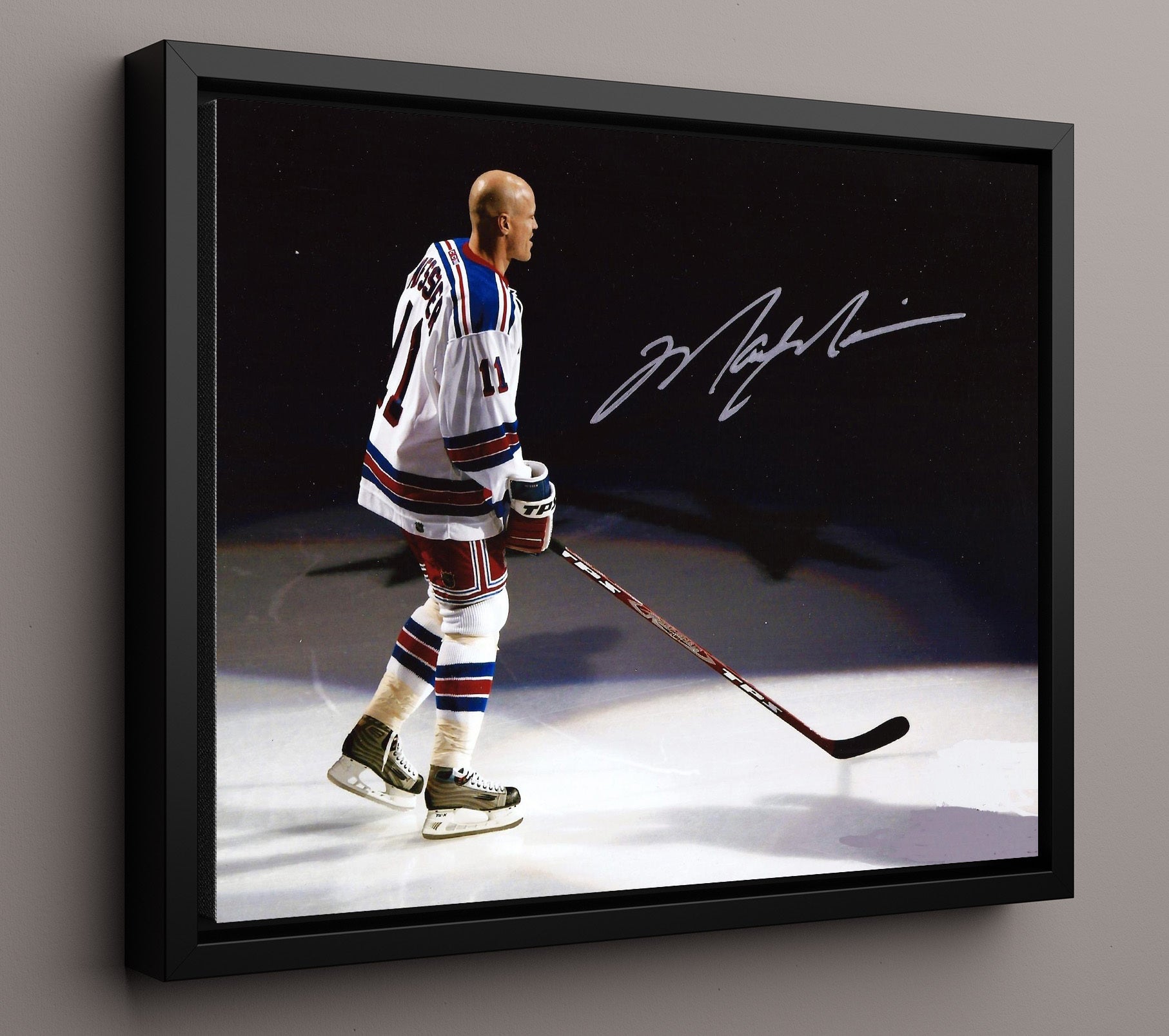 Mark Messier - New York Hockey Captain Portrait Hockey Wall Art - hockey wall art print
