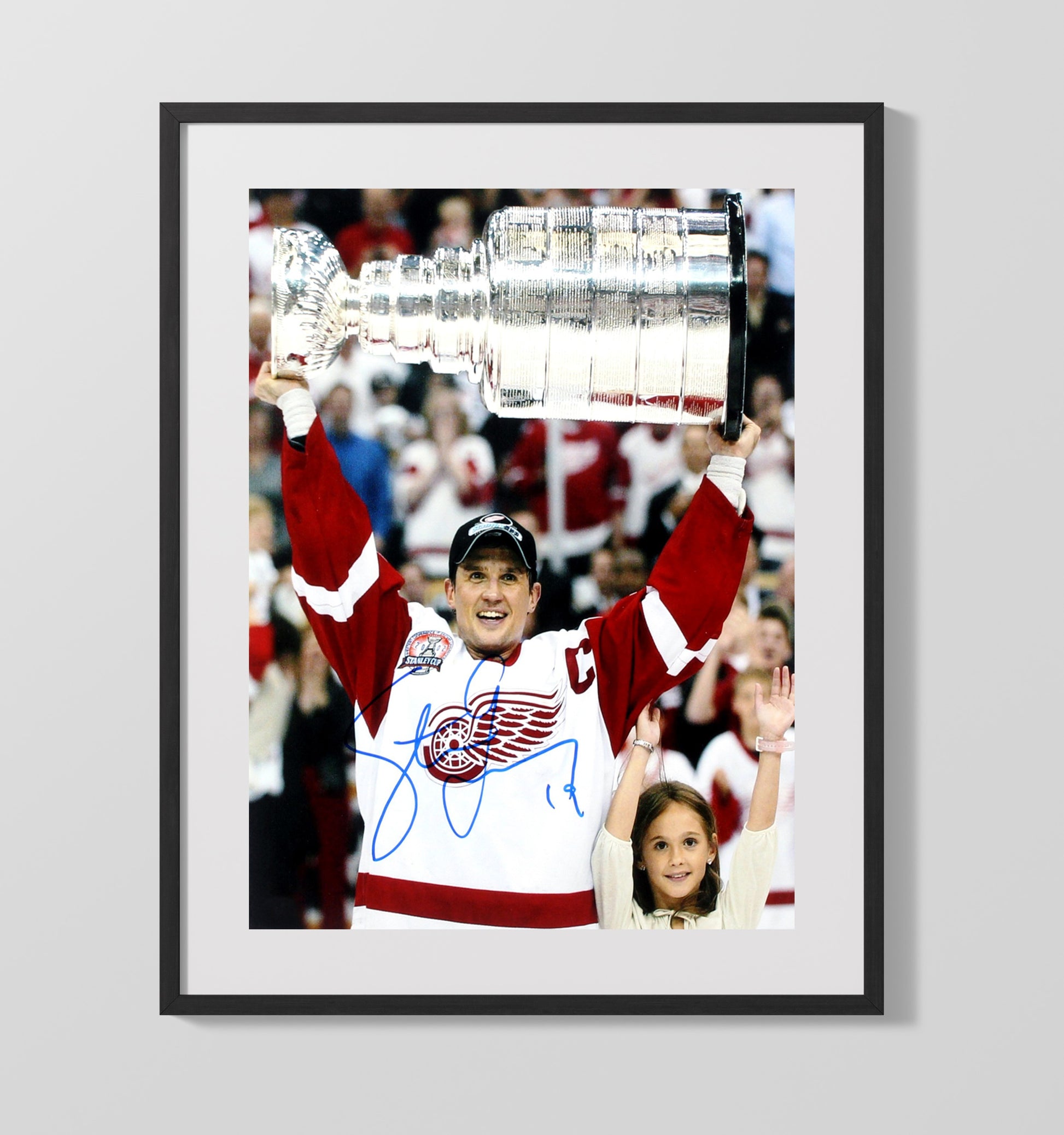 Steve Yzerman - Detroit Hockey 2002 Stanley Cup Captain Lift Hockey Wall Art - hockey wall art print