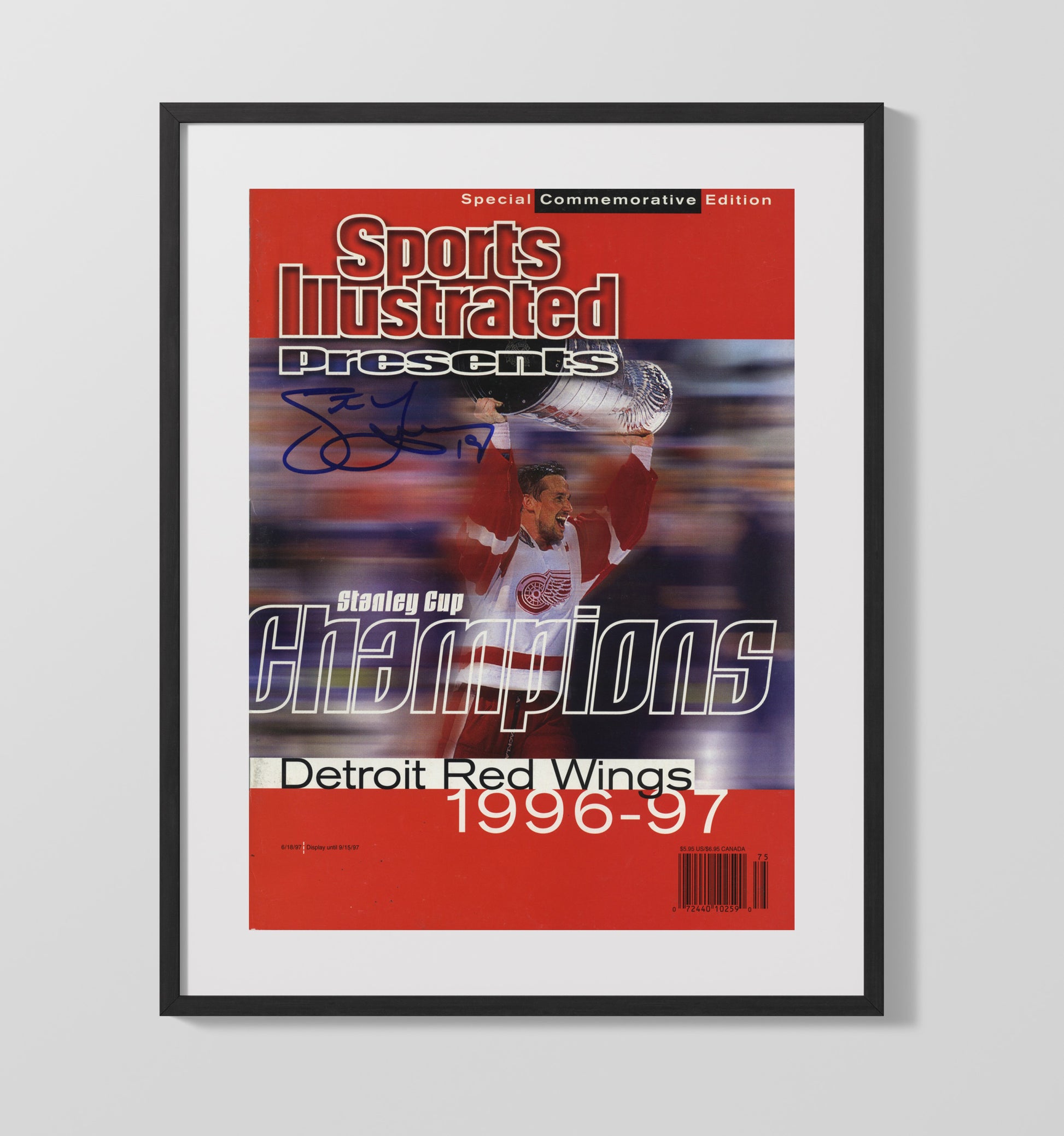 Yzerman Detroit Hockey Stanley Cup Si Cover 1996 Hockey Wall Art - hockey wall art print