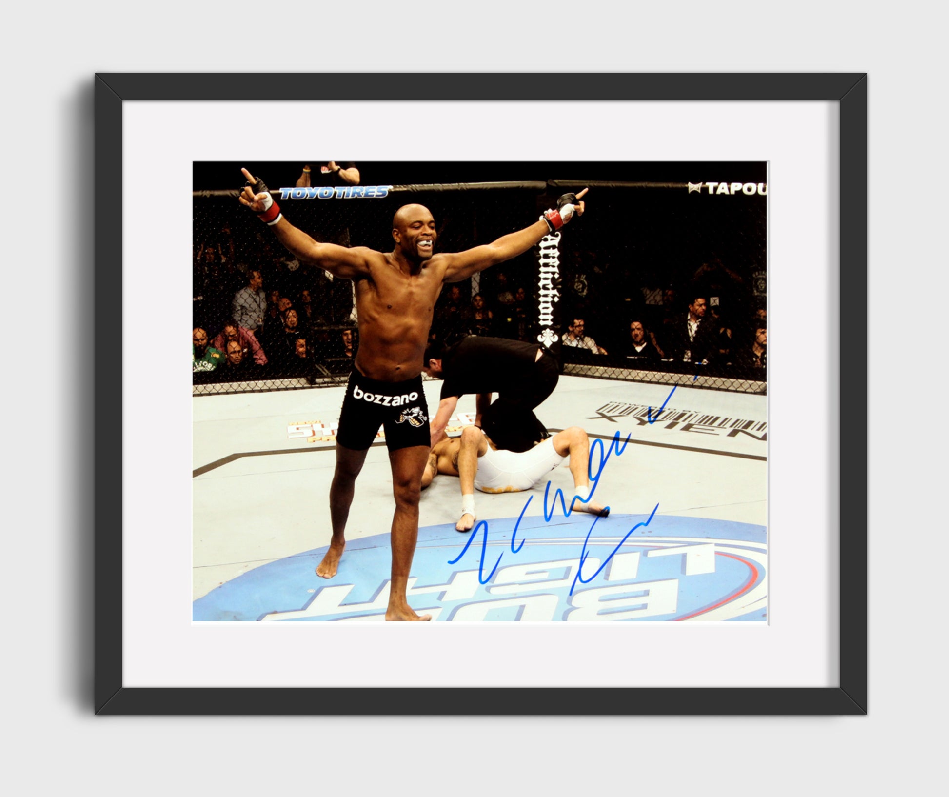 Anderson Silva - Knockout Celebration MMA Wall Art 16x20 Gallery Frame wall art print – MMA Wall Art decor