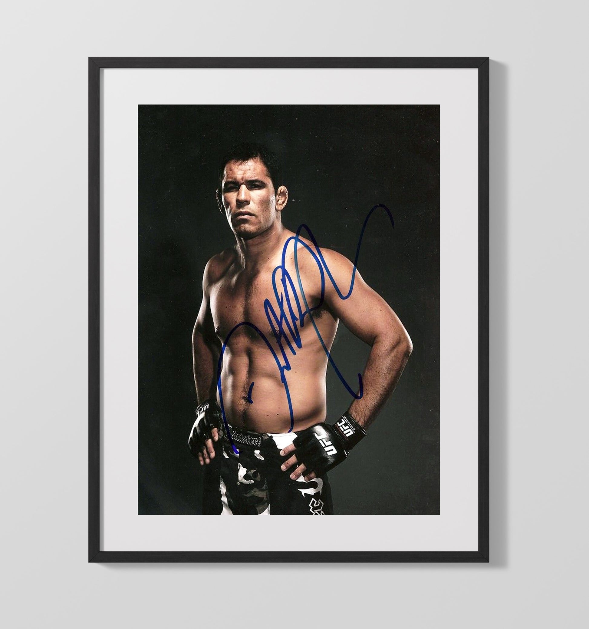 Antonio Nogueira - Studio Fighter Portrait MMA Wall Art 16x20 Gallery Frame wall art print – MMA Wall Art decor