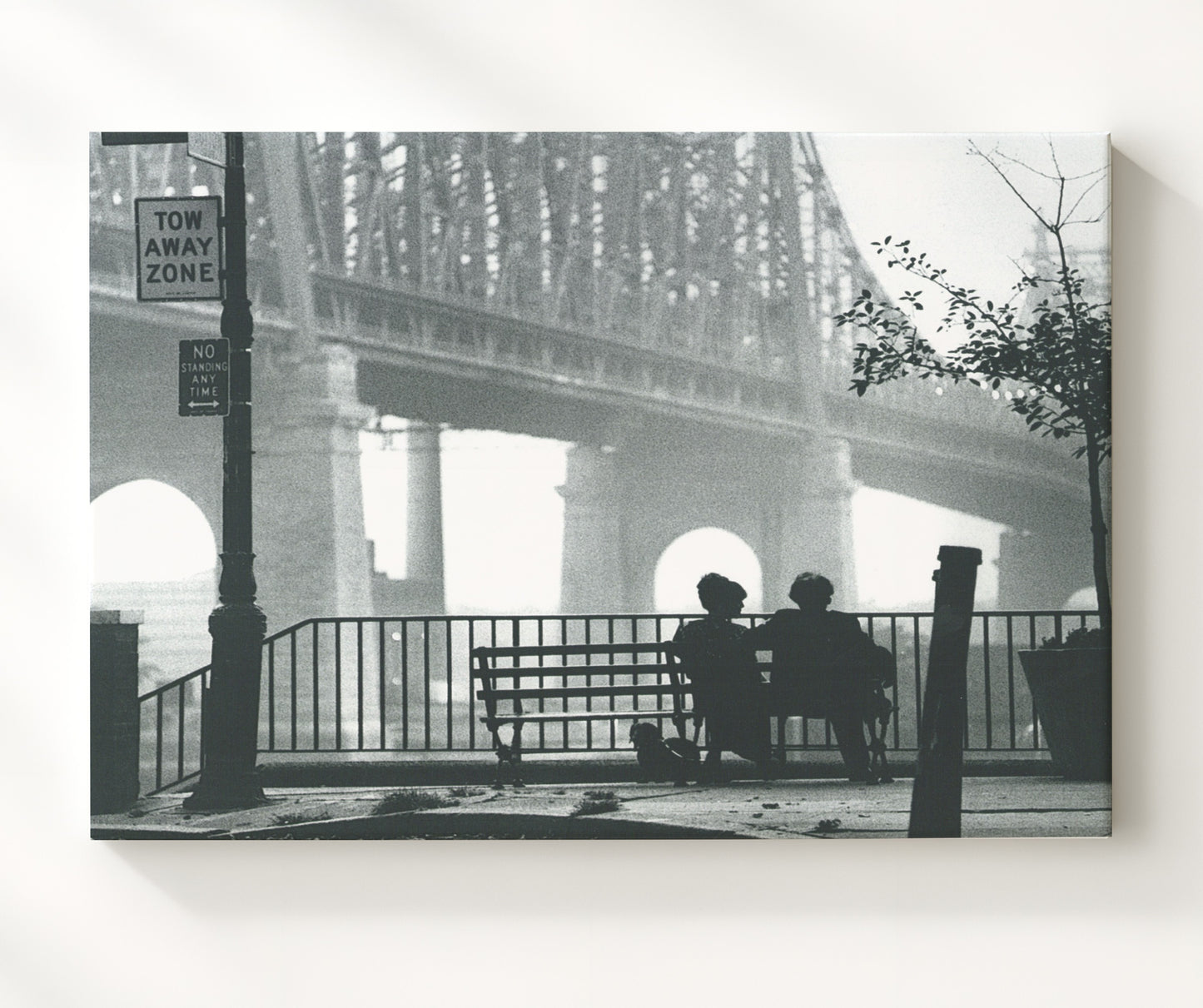 Manhattan - Woody Allen - Bench-side musings under the bridge Vintage Movie Wall Art - 20x24 Canvas movie decor