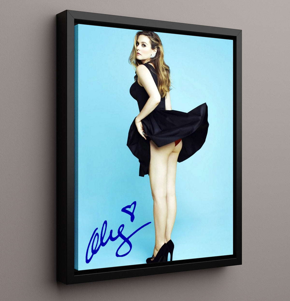 Alicia Silverstone - Glamour Dress Fashion Photograph movie wall art 16x20 Gallery Frame