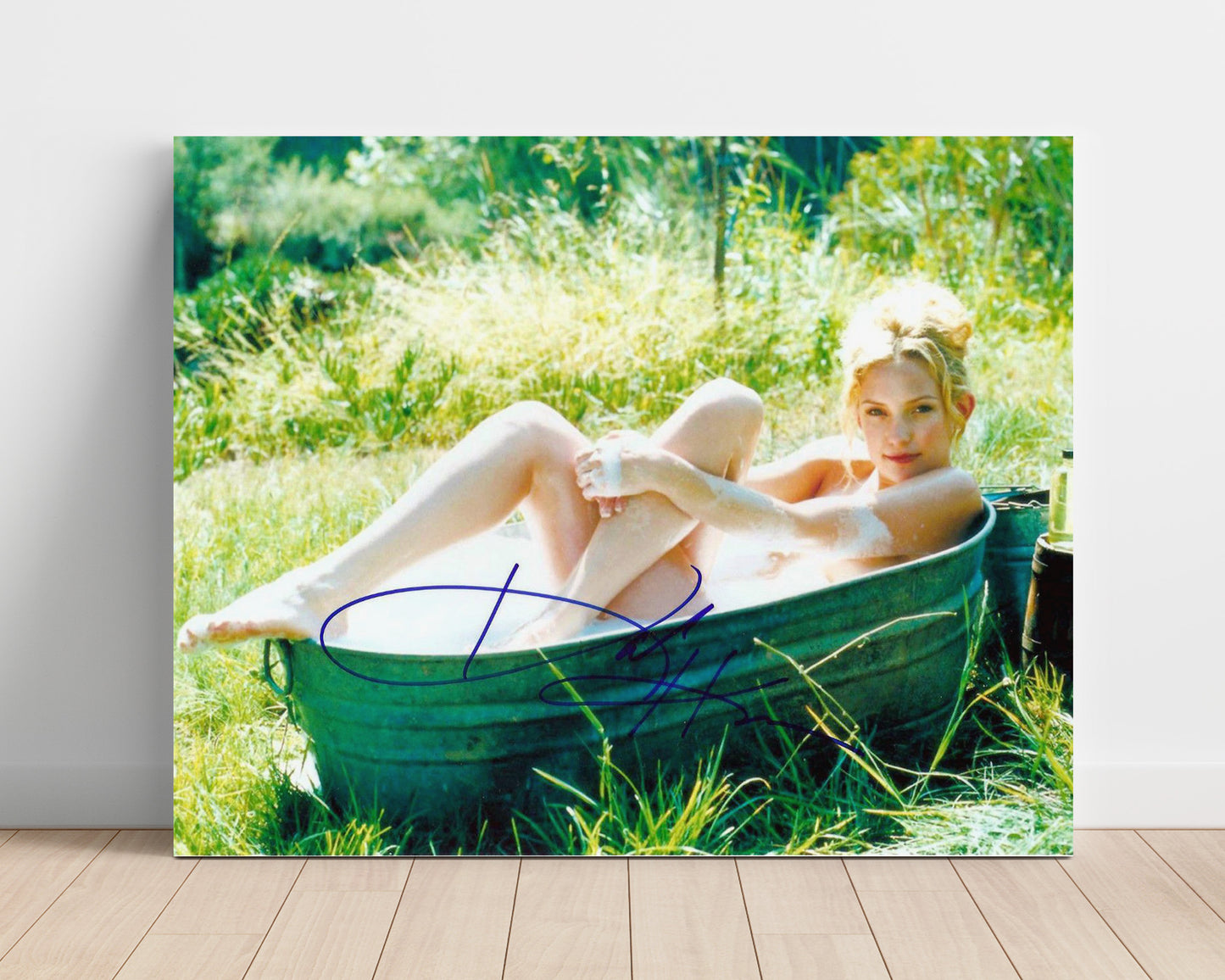 Almost Famous - Kate Hudson - Penny Lane - Sunlit bath serenity movie wall art 16x20 Unframed Print