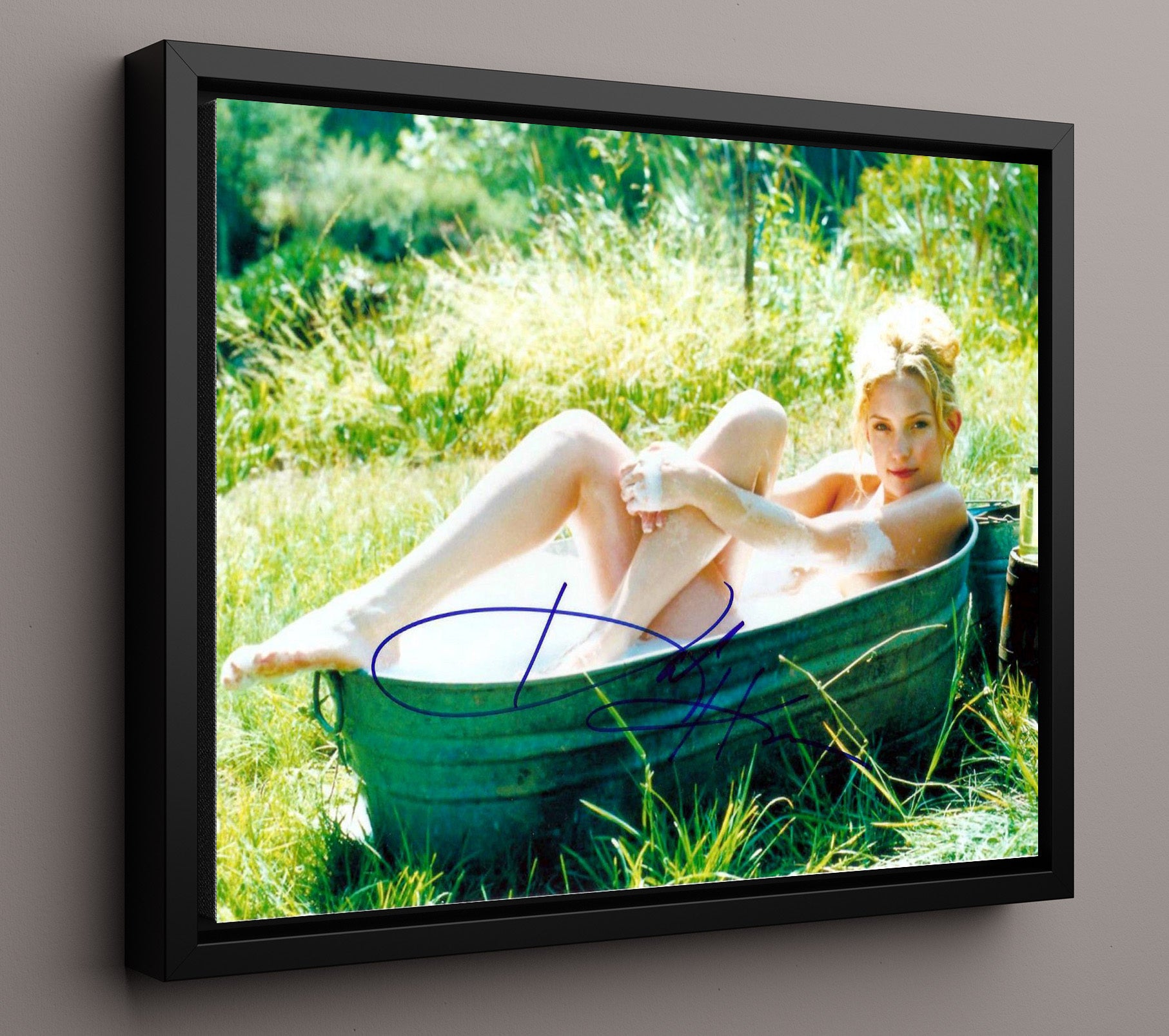 Almost Famous - Kate Hudson - Penny Lane - Sunlit bath serenity movie wall art 16x20 Framed Canvas