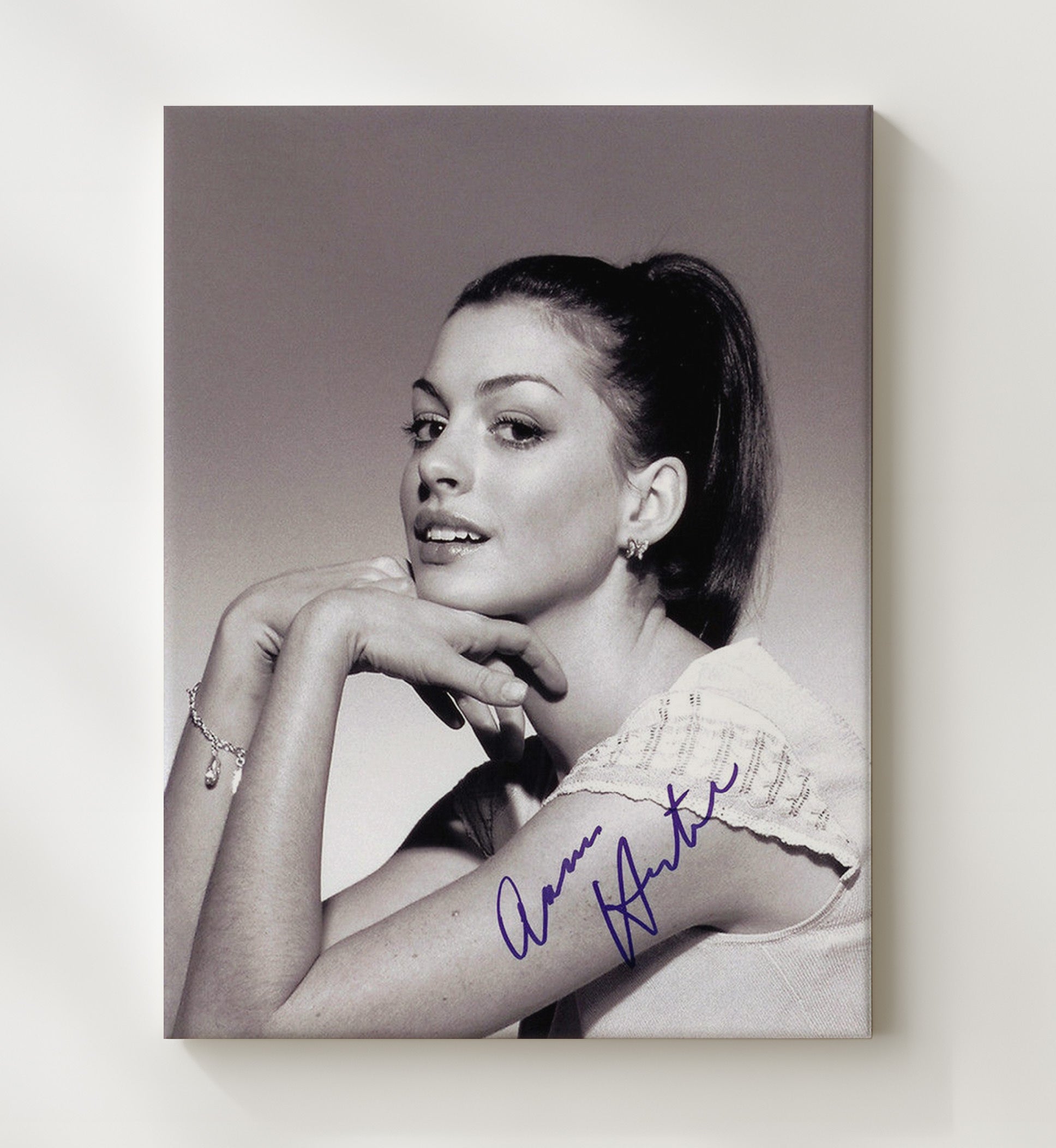 Anne Hathaway - Glamour Studio Portrait Vintage Movie Wall Art - 20x24 Canvas movie decor
