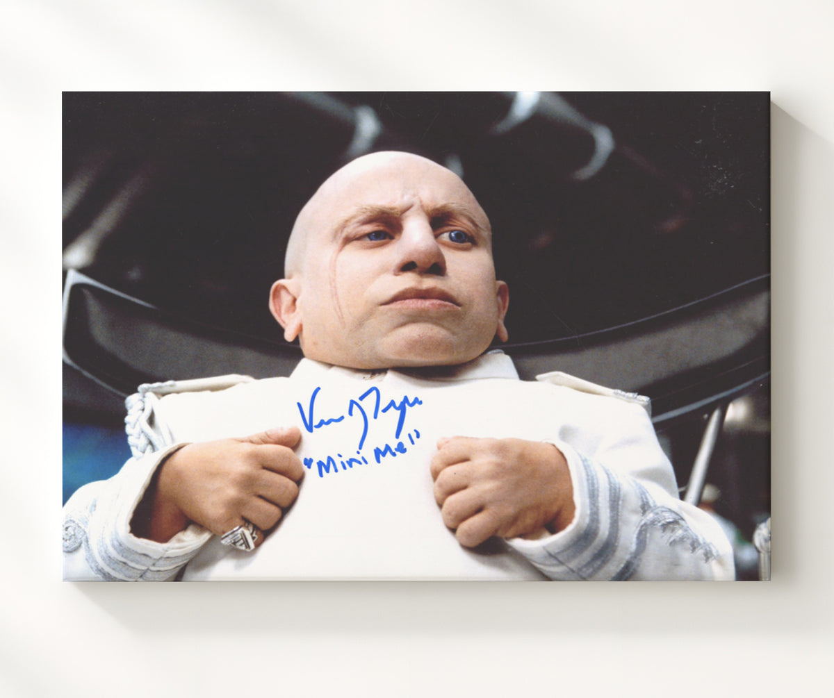 Austin Powers - Verne Troyer - Mini-Me - Suit grip stare movie wall art 20x24 Canvas