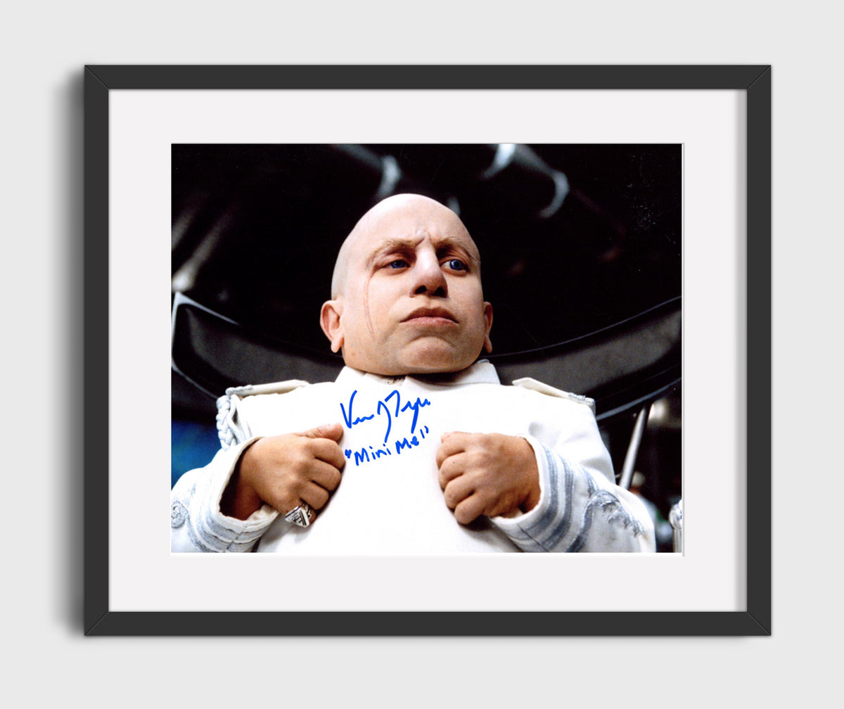 Austin Powers - Verne Troyer - Mini-Me - Suit grip stare movie wall art 16x20 Gallery Frame