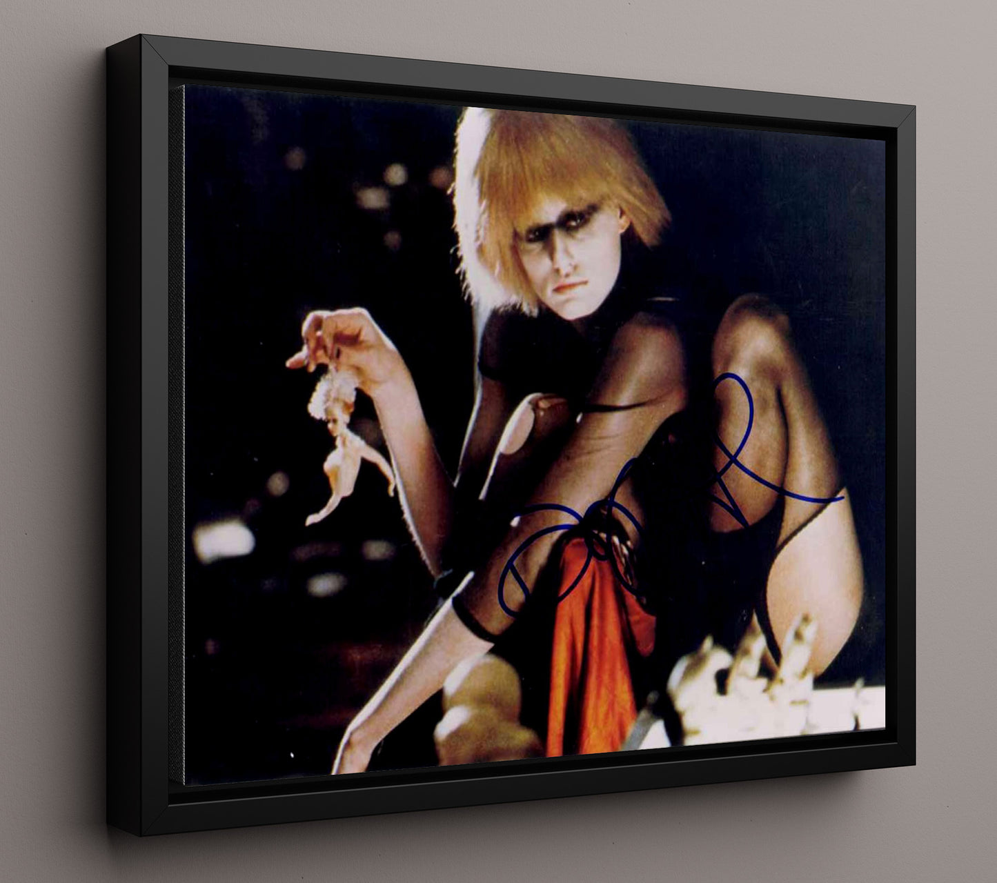 Blade Runner - Daryl Hannah - Pris - Acrobatic attack moment movie wall art 16x20 Framed Canvas