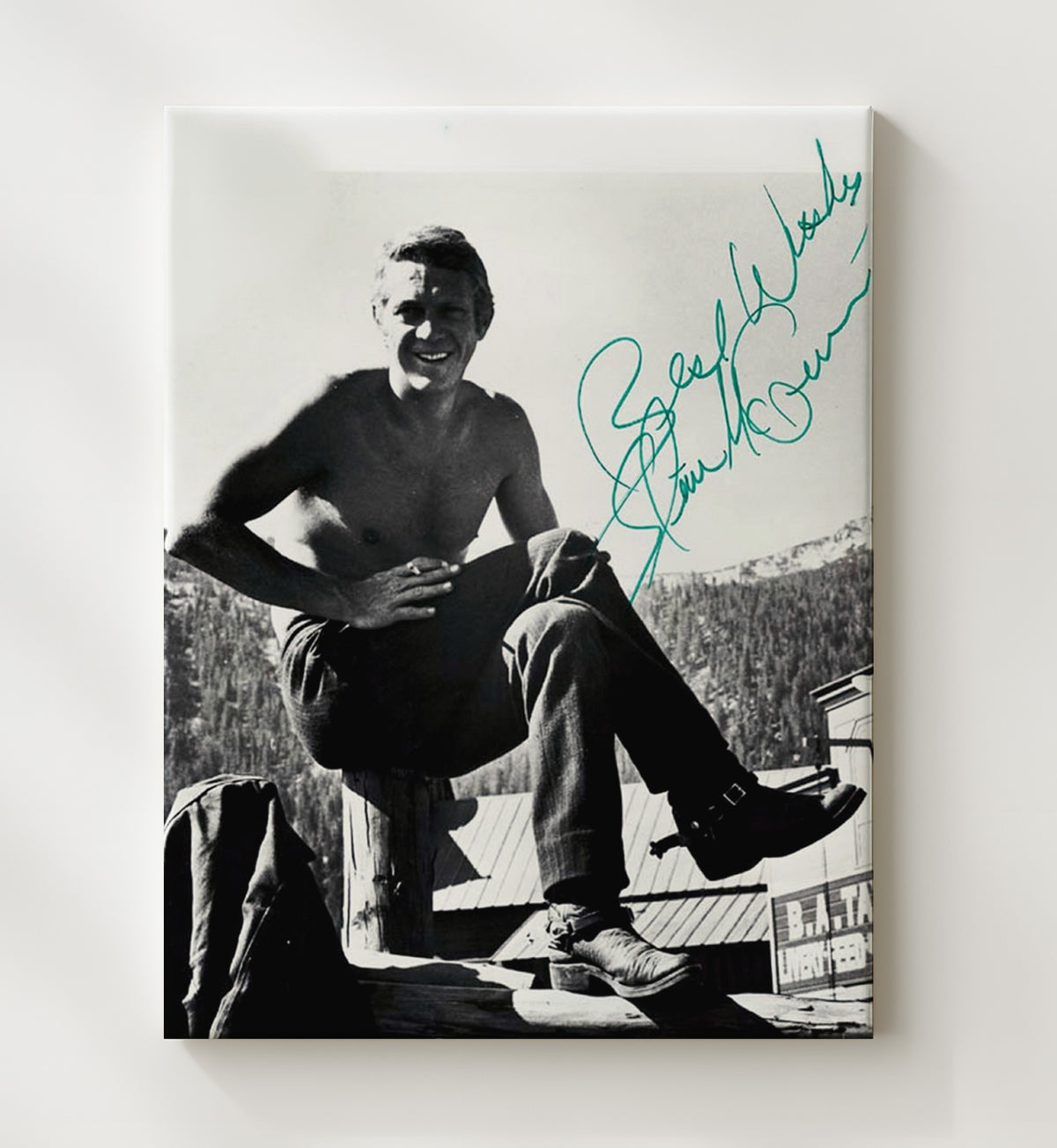 Bullitt - Steve McQueen - Frank Bullitt - Casual Cool Lean movie wall art 20x24 Canvas