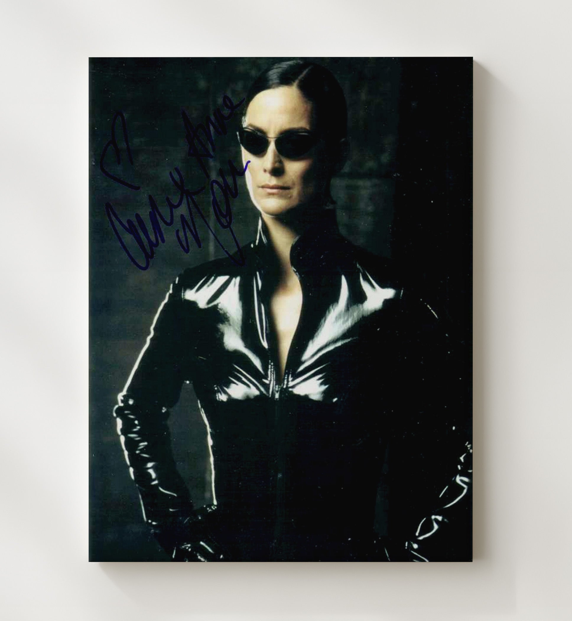 Carrie-Anne Moss - The Matrix Reloaded Trinity Gloss Black Tactical Look movie wall art 20x24 Canvas