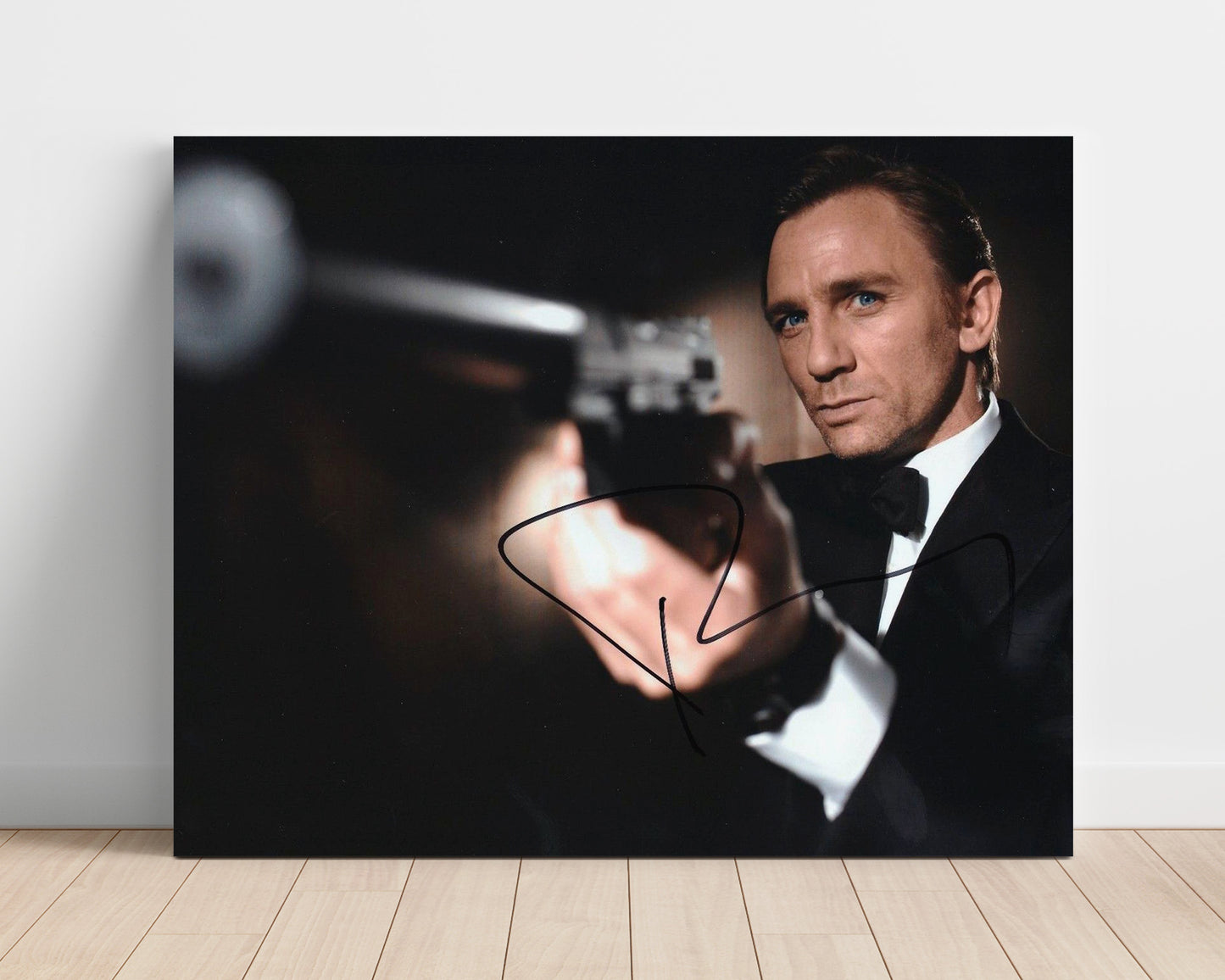 Casino Royale - Daniel Craig - James Bond - Casino tension moment movie wall art 16x20 Unframed Print