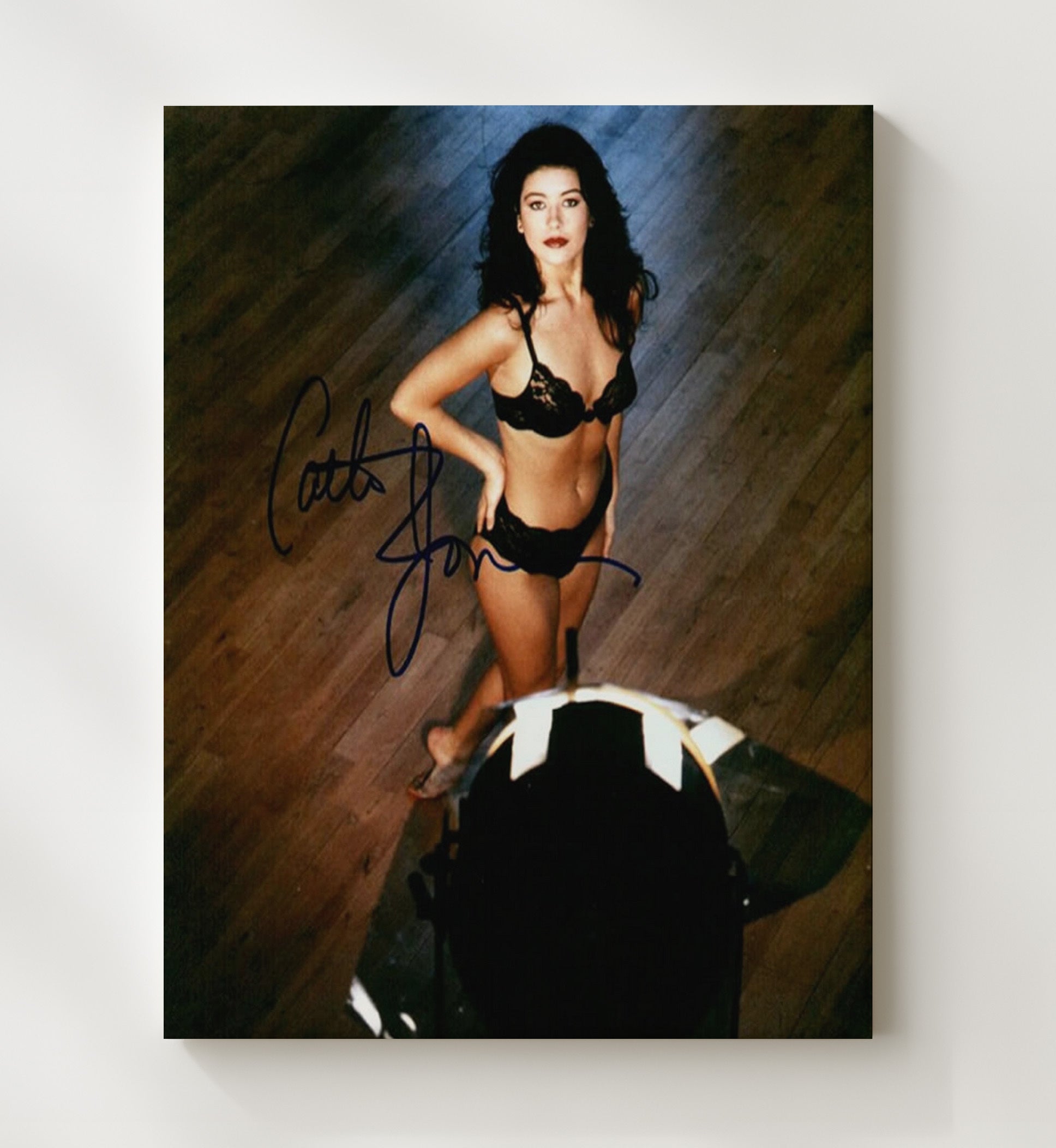 Catherine Zeta-Jones - Hollywood Actress Black Lace Studio Glamour Vintage Movie Wall Art - 20x24 Canvas movie decor