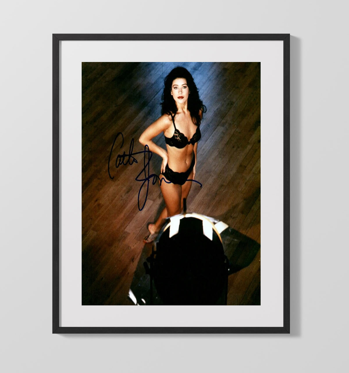 Catherine Zeta-Jones - Hollywood Actress Black Lace Studio Glamour movie wall art 16x20 Gallery Frame