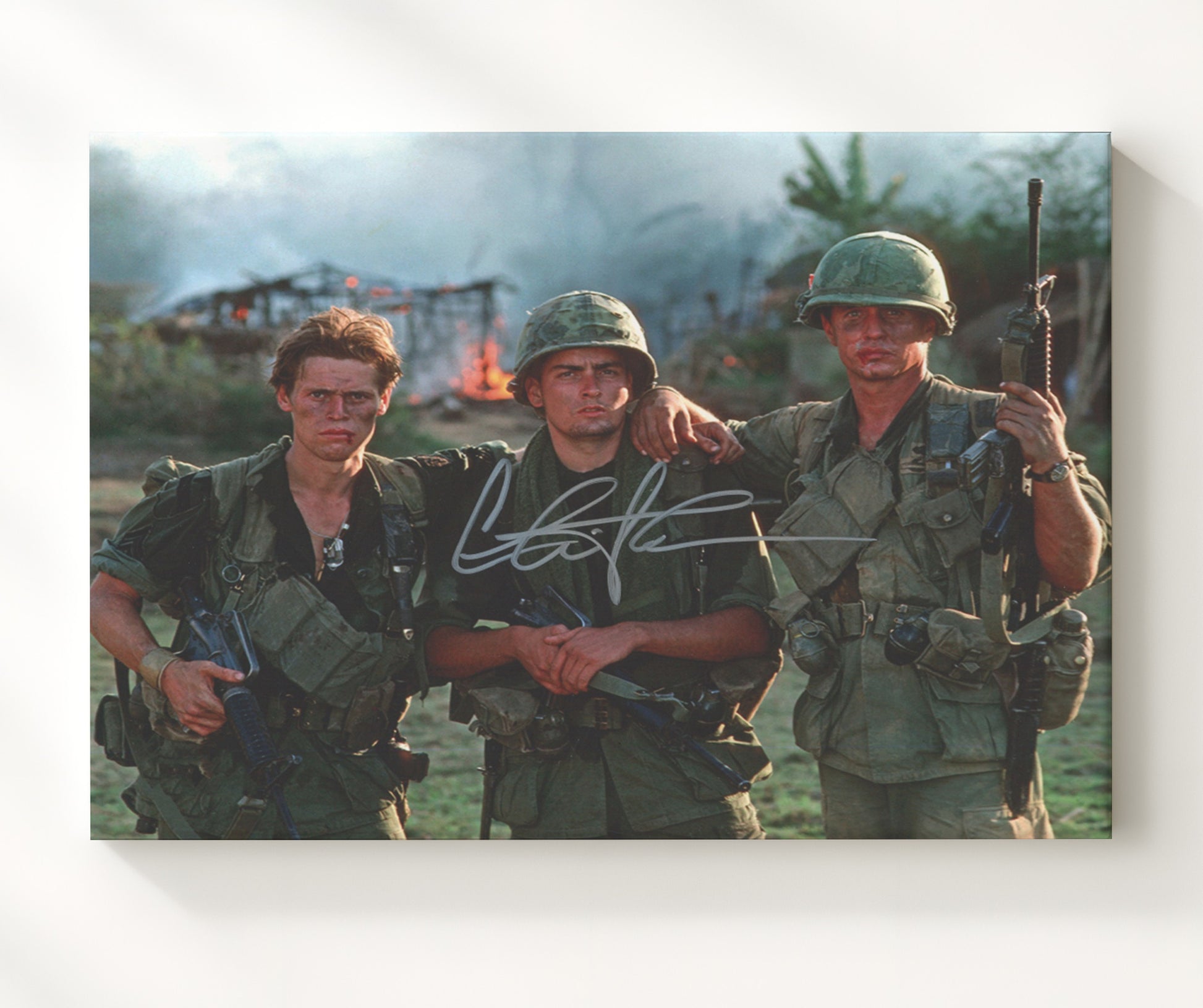 Charlie Sheen - Platoon - War-Torn Resolve movie wall art 20x24 Canvas