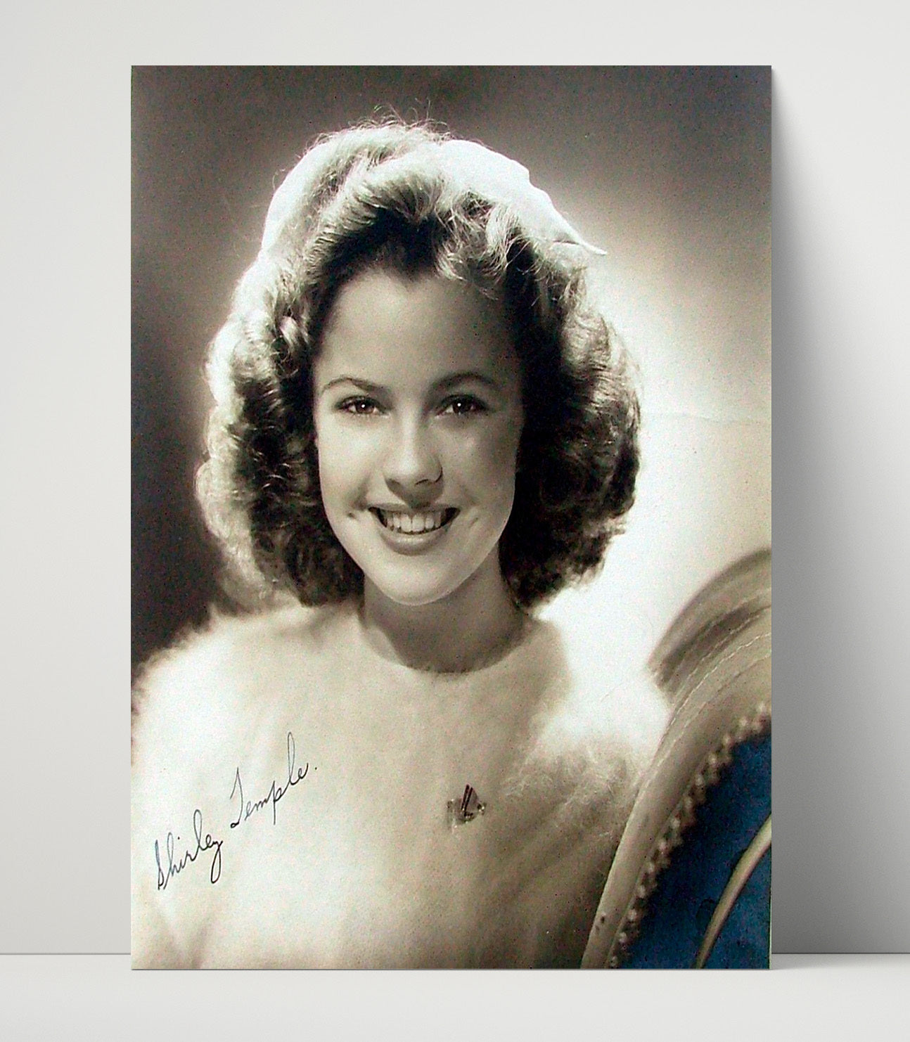Curly Top - Shirley Temple - Elizabeth BlairRinglet Smile Close-Up Vintage Movie Wall Art - 16x20 Unframed Print movie decor