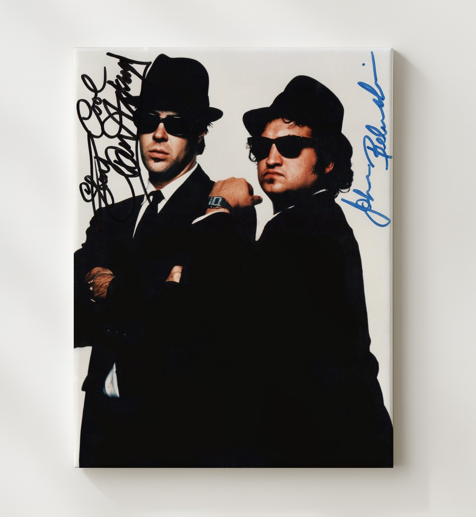 Dan Aykroyd and John Belushi - The Blues Brothers Jake and Elwood Blues Black Suit and Fedora movie wall art 20x24 Canvas