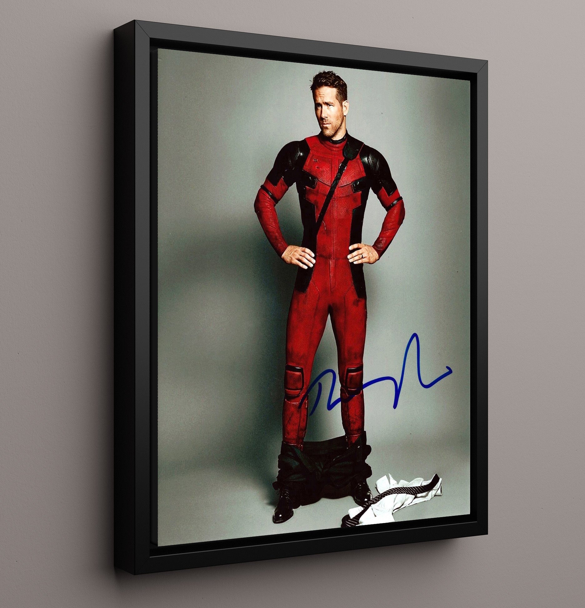 Deadpool - Ryan Reynolds - Deadpool - Suit Standoff movie wall art 16x20 Framed Canvas