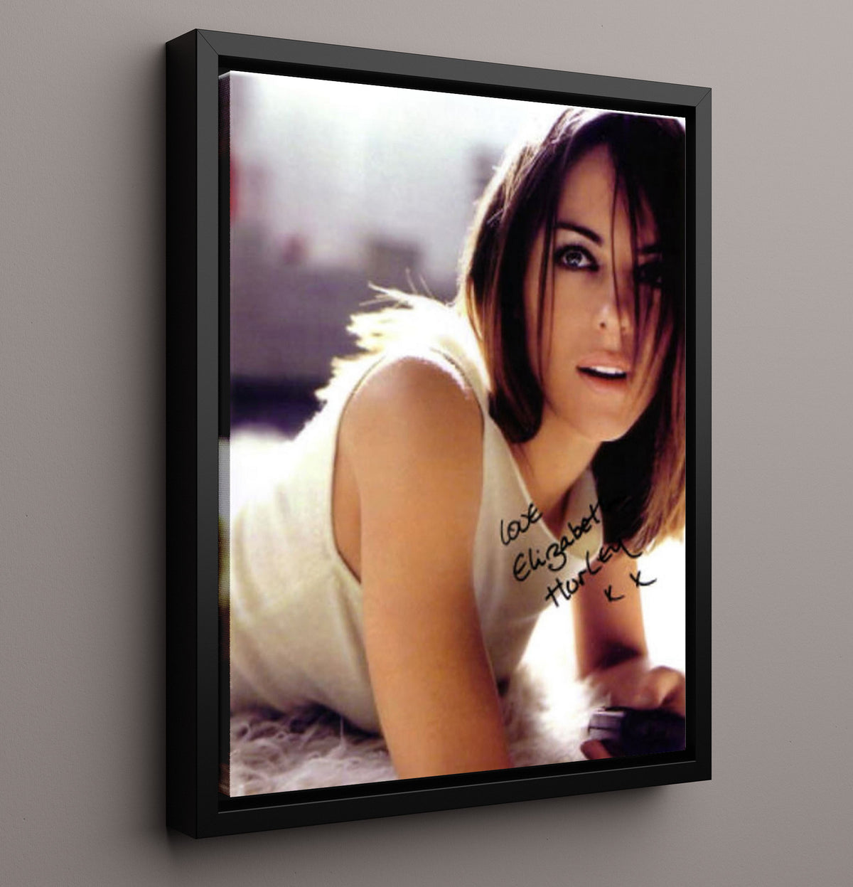Elizabeth Hurley - Glamour Photograph Pose movie wall art 16x20 Framed Canvas