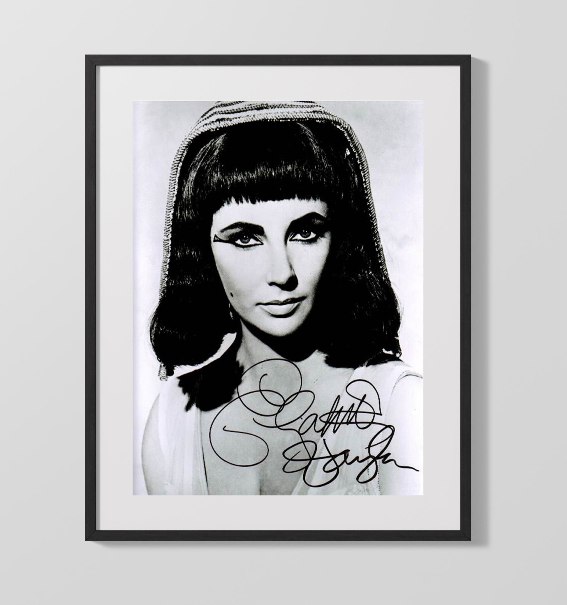 Elizabeth Taylor - Cleopatra Stare movie wall art 16x20 Gallery Frame