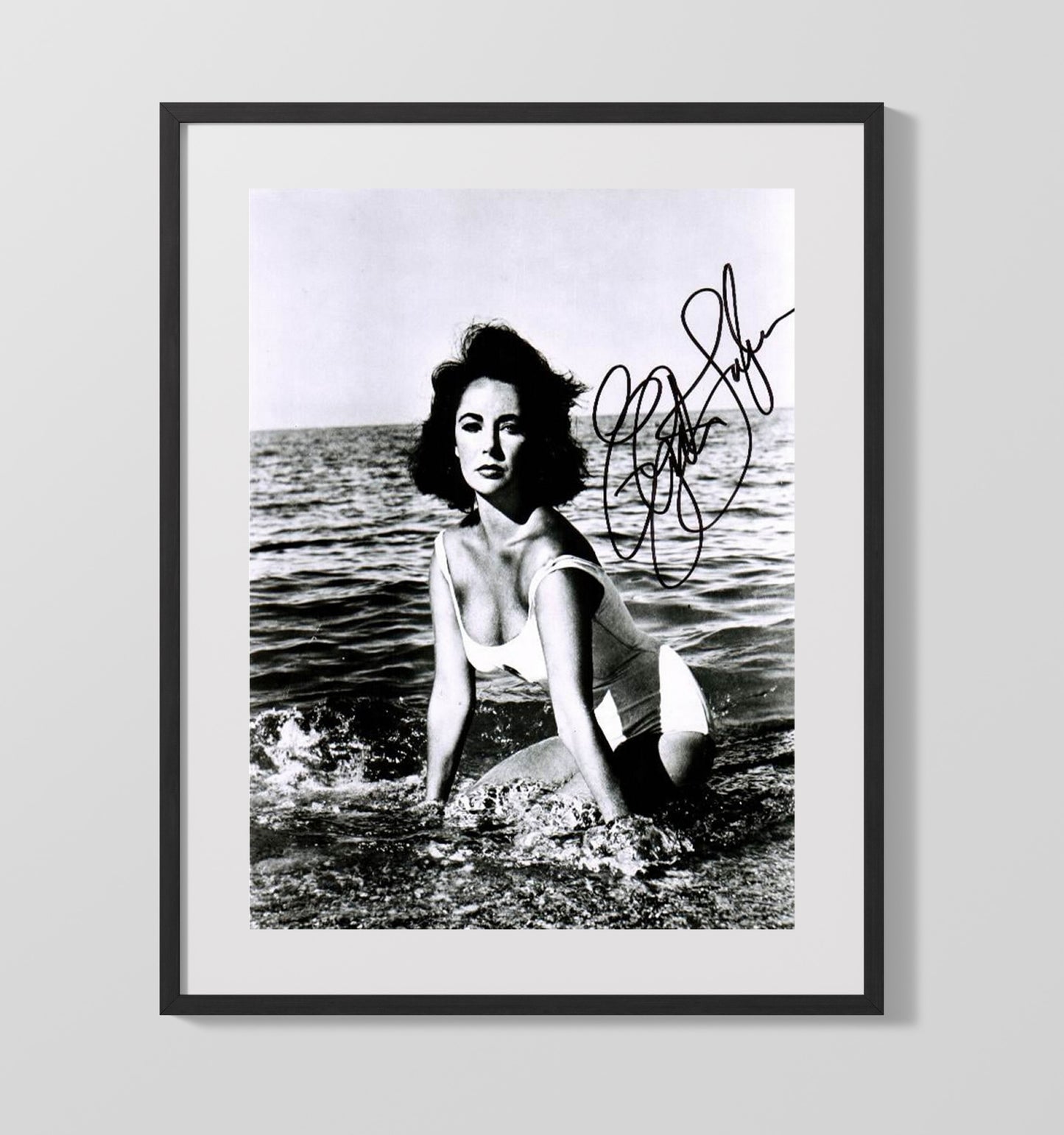 Elizabeth Taylor - Vintage Seaside Swimsuit Glamour Vintage Movie Wall Art - 16x20 Gallery Frame movie decor