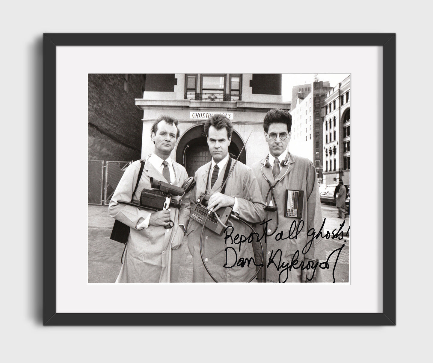 Ghostbusters - Dan Aykroyd - Ray Stantz - Proton pack ready movie wall art 16x20 Gallery Frame