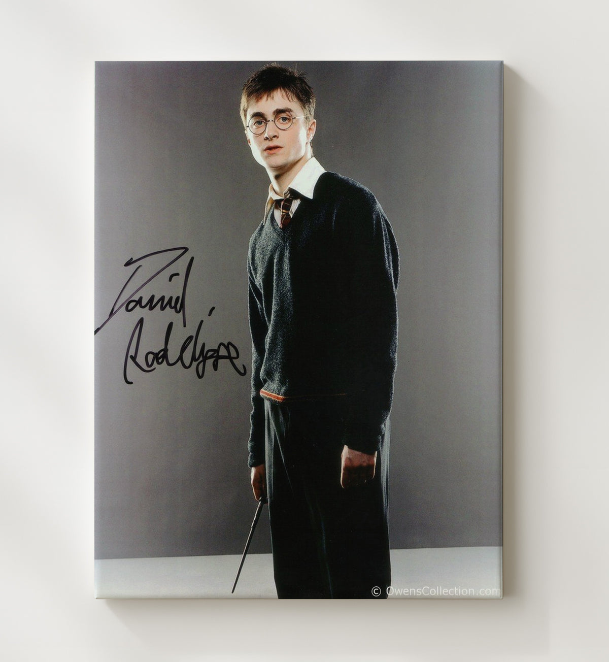 Harry Potter - Daniel Radcliffe - Harry Potter - Wand School Uniform Studio Shot movie wall art 20x24 Canvas